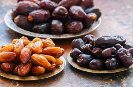 Waktu Terbaik Memakan Kurma